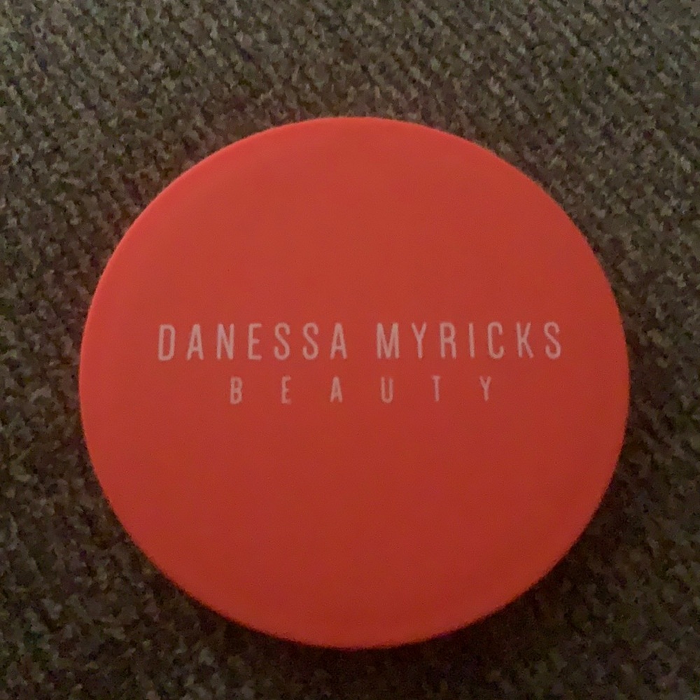 DanessaMyricks Beauty Mirror